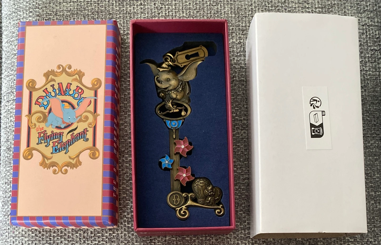 🗝️ Clé Atracción - Dumbo - Disneyland París – Edición Limitada 1992 Ej. Número 1926/1992✨🐘 – photo 2